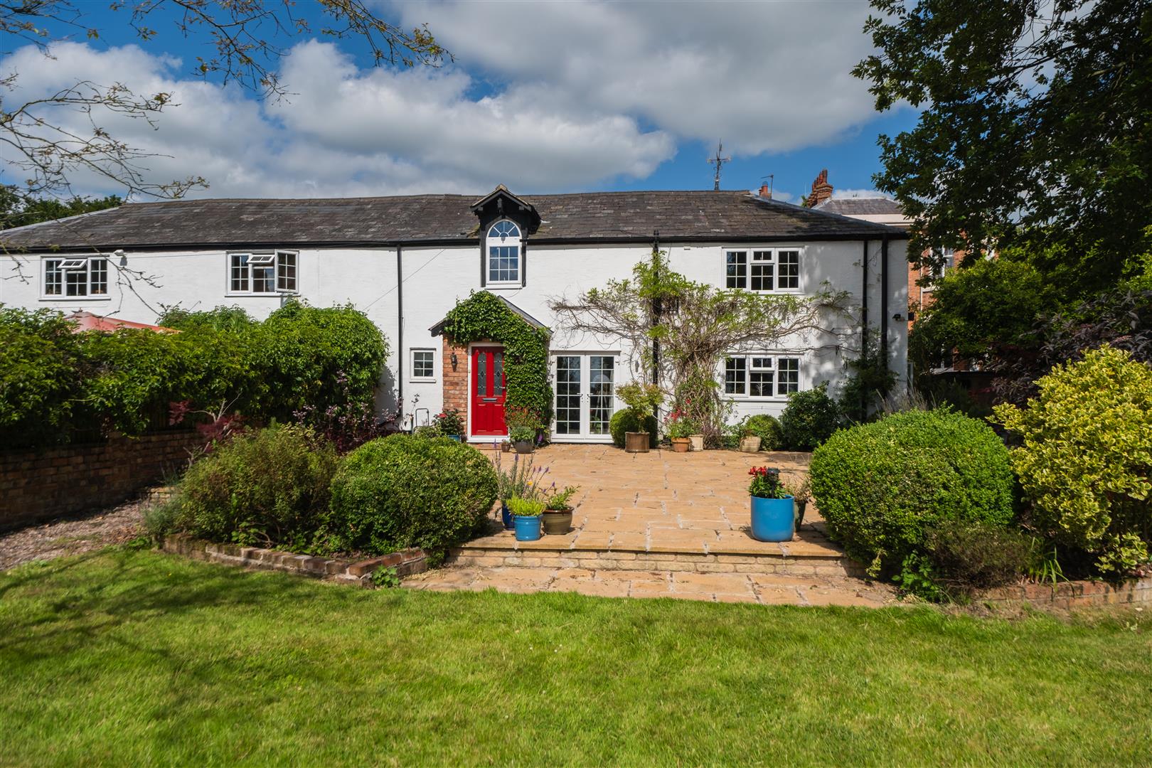 4 bedroom Semi Detached House for Sale in Tattenhall